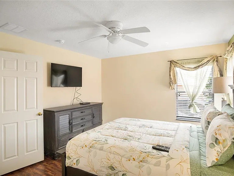 134 Sevilla Ave — Photo 25