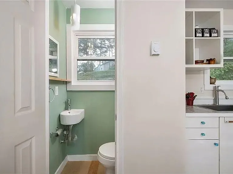 113 Florida Ave — Photo 6