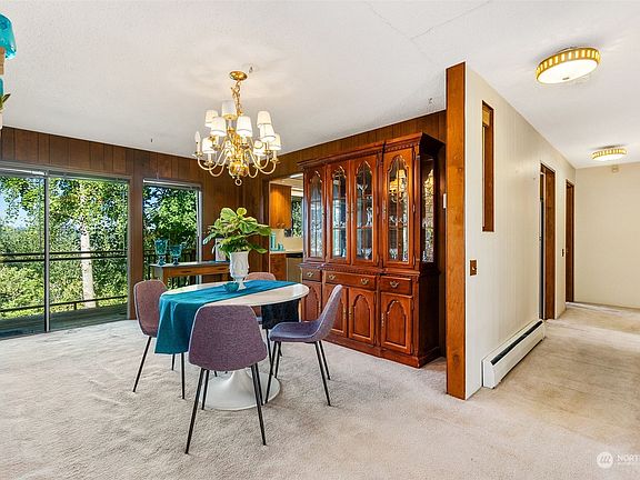 5th image of 1335 Pear Street NE