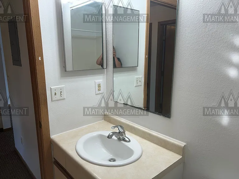 2623 Malmquist Ave — Photo 7