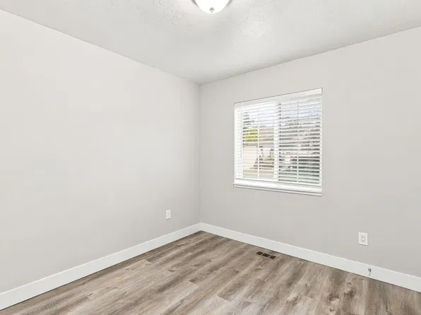 399 W 2325 N, Lehi, UT 84043