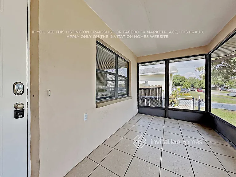 555 Freeport Ave N — Photo 14