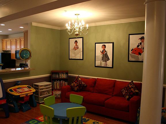 Dining/Living Room Combo with Columns, Crown Molding and Hardwood Floors