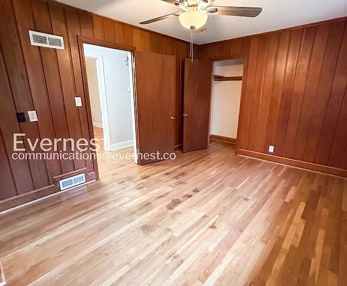 112 Tabor St — Photo 11