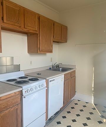 5th image of 1280 Highland St #1280