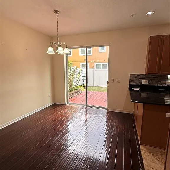 9412 Strongbark Ln — Photo 32