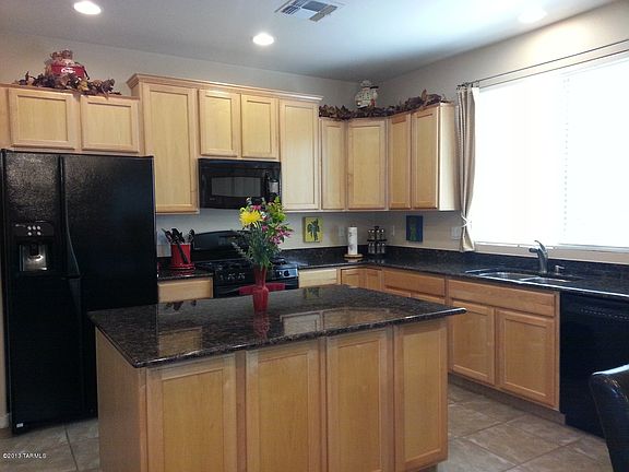 5th image of 920 W Cork Oak Pl