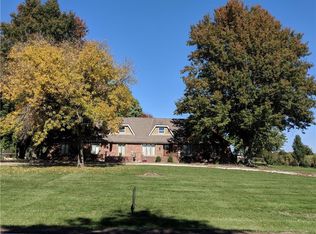 24906 E Langsford Rd, Lees Summit, MO 64086