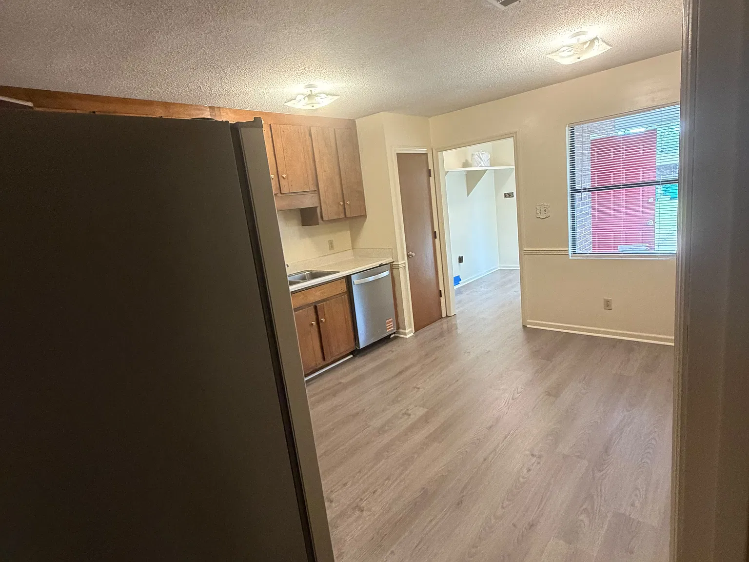 2 bed, 840 sqft, $1,000 — Photo 3