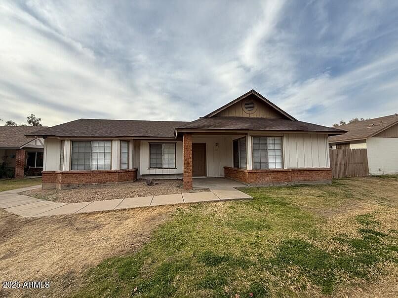 1st image of 8520 W PALM Lane #1021
