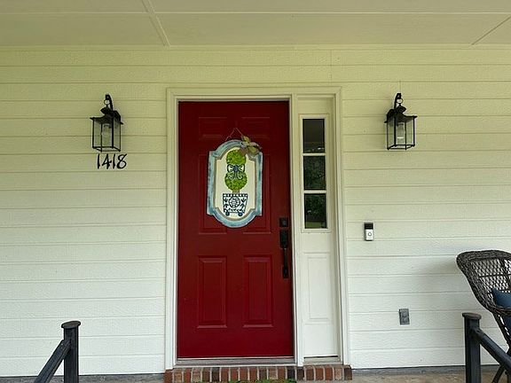 5th image of 1418 Camellia Way