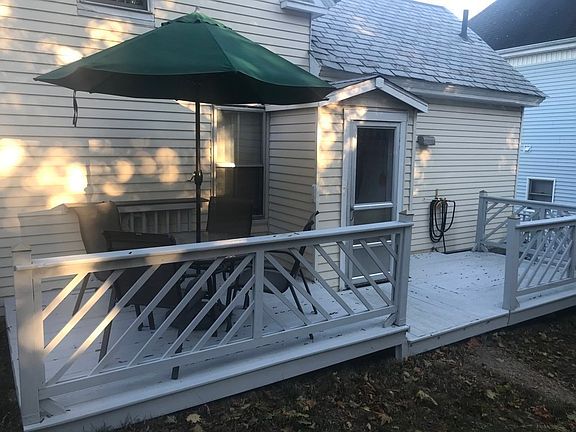 4th image of 30 Lincoln St