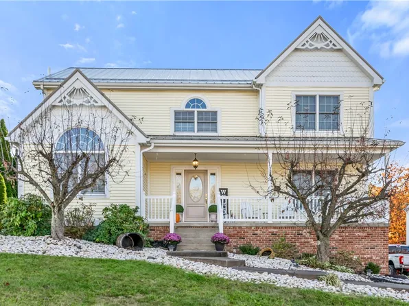 1005 Aspen Dr, Imperial, PA 15126