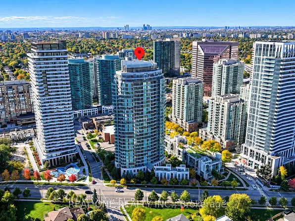 18 Holmes Ave #302, Toronto, ON M2N 0E1