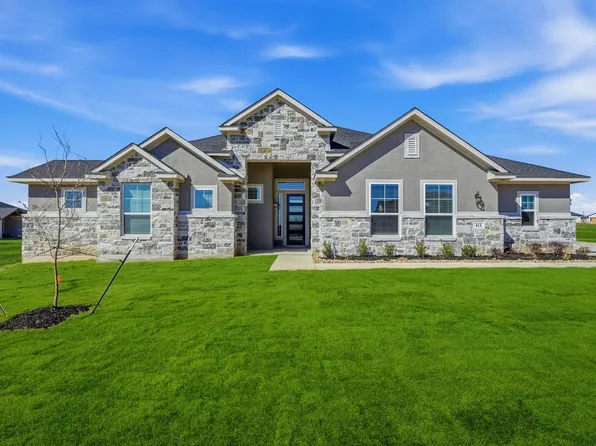 Mackenzie Plan, Sienna Lakes
