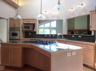 161 Oak Dr, San Rafael, CA 94901