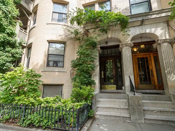 49 Winchester St #2, Brookline, MA 02446