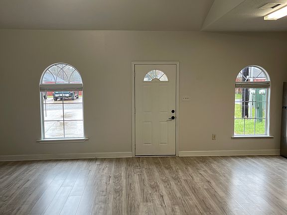 2nd image of 16868 Kempwood