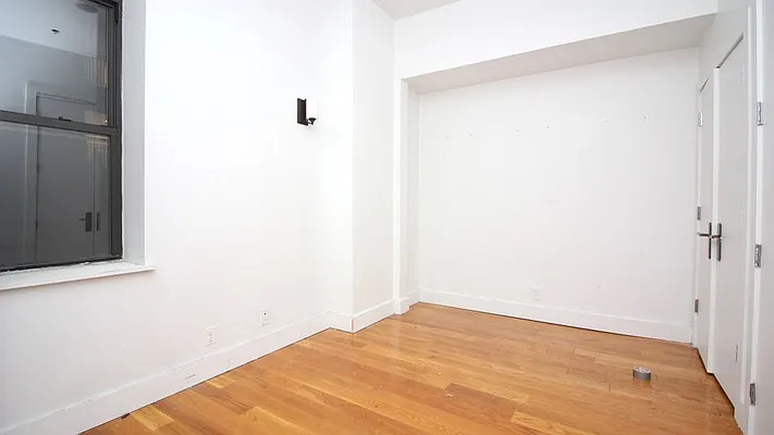 Rented by Nooklyn NYC LLC | media 30