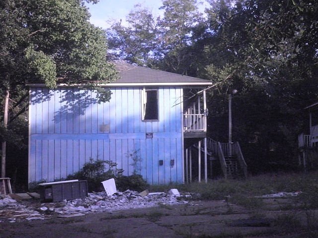2nd image of 146 N Denver St