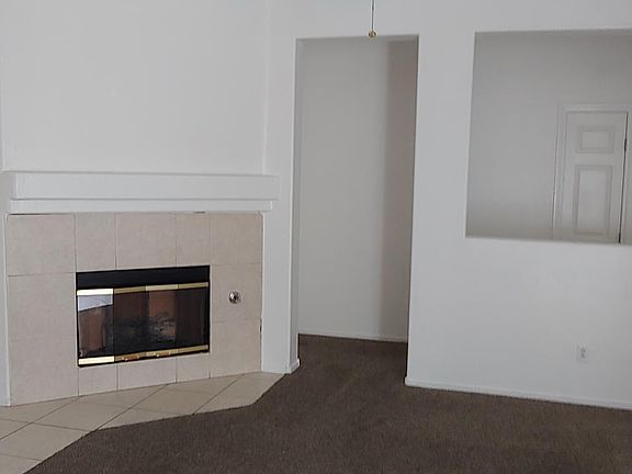4th image of 4916 White Jade St