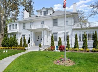 30 Dupont Ave, White Plains, NY 10605
