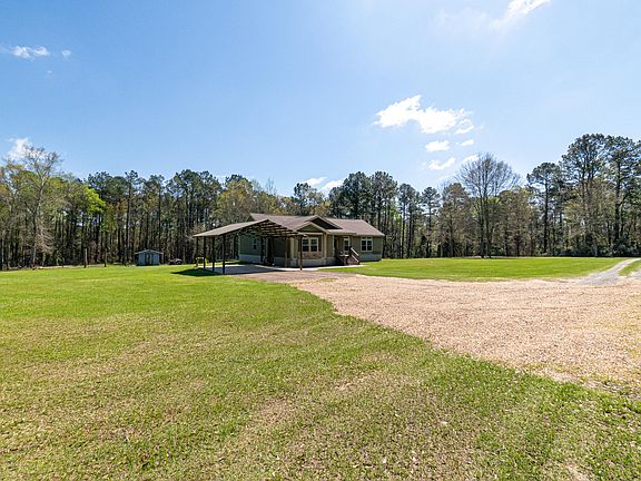 3rd image of 136 Salem School Rd