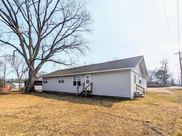 11 McLeod St, Cuba, MO 65453