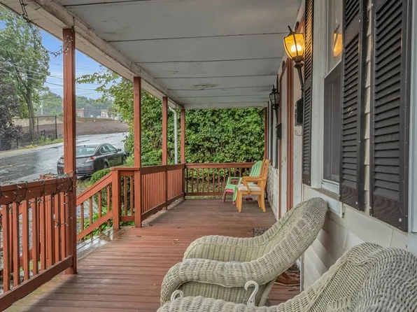 165-167 Pleasant St, Clinton, MA 01510