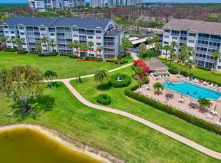 340 Horse Creek Dr APT 102, Naples, FL 34110