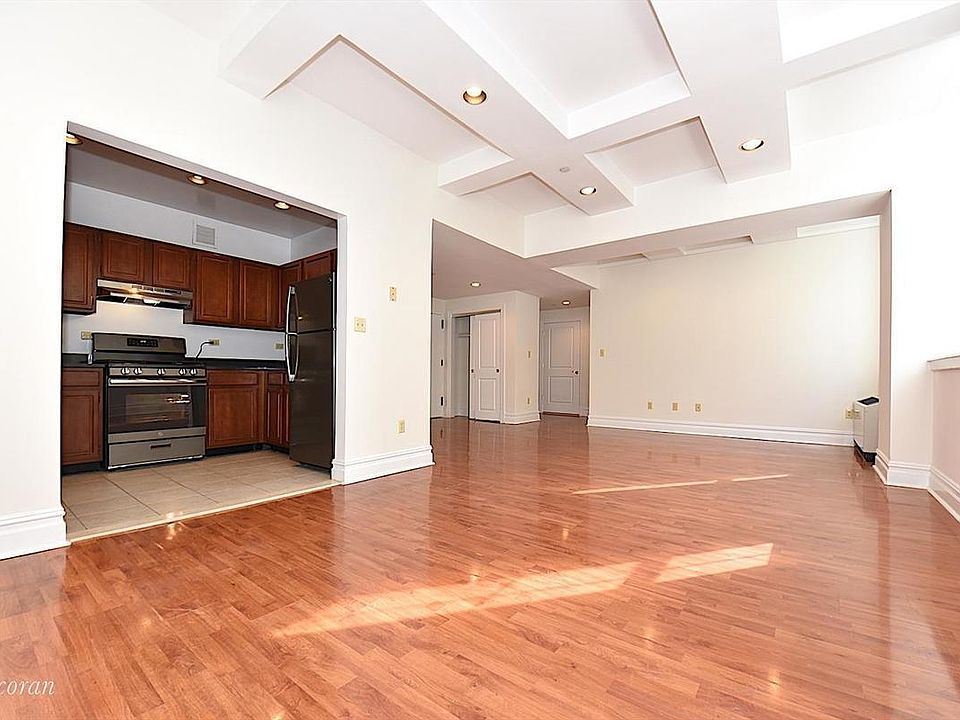 1st image of 45-02 Ditmars Blvd #135