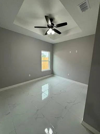 450 Tamarindo Ln — Photo 3