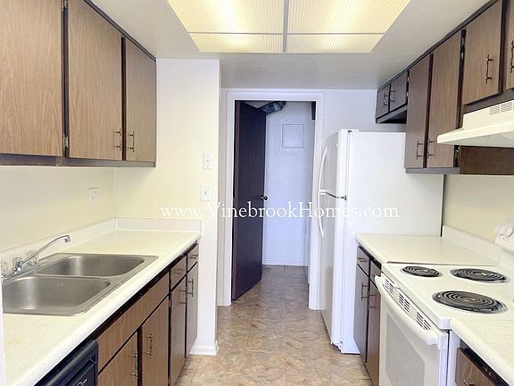 4th image of 5612 Troy Villa Blvd