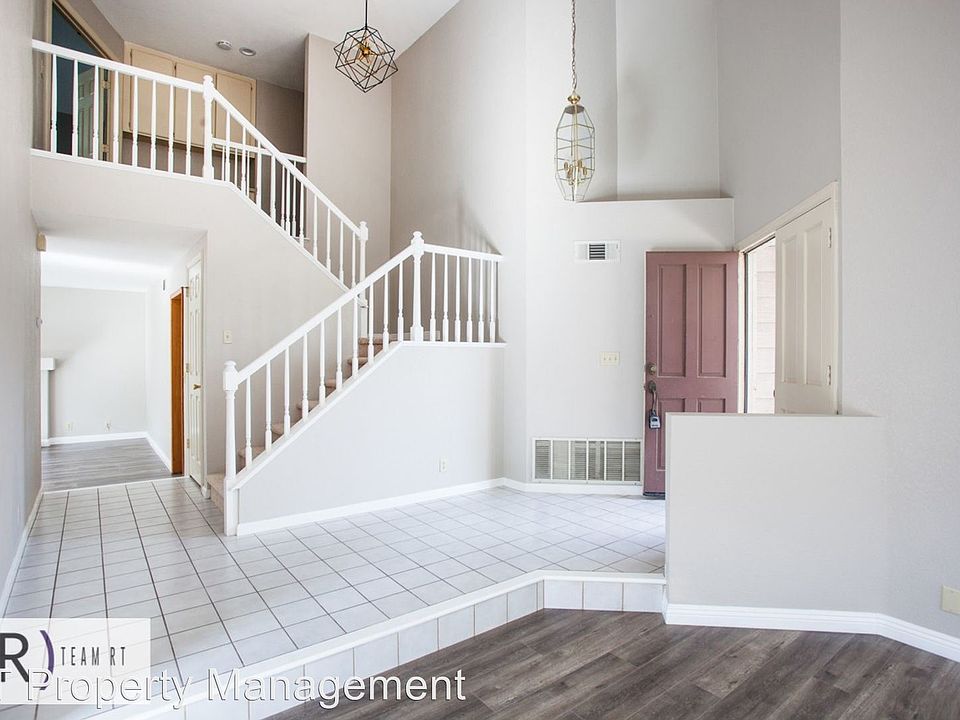 1st image of 14738 Hiddenspring Cir