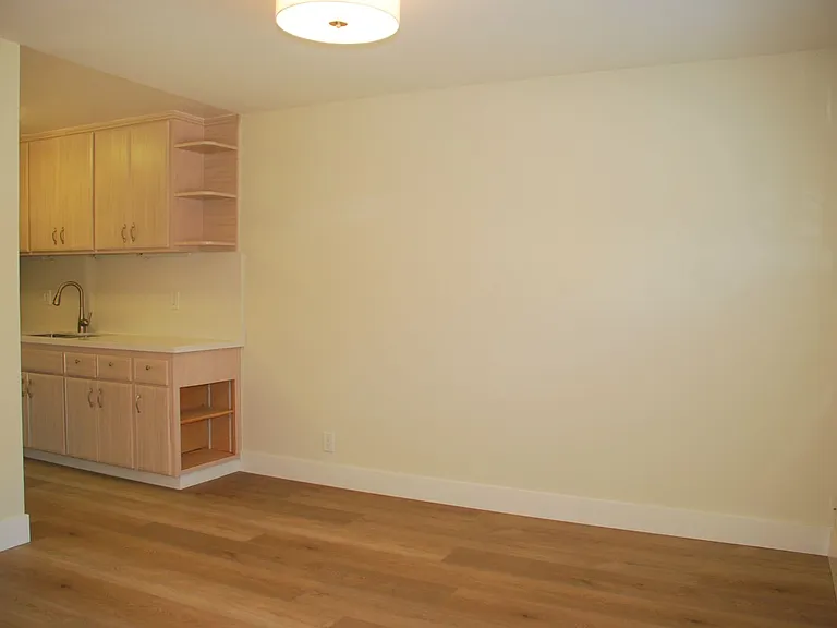 71 Prince Royal Dr — Photo 4