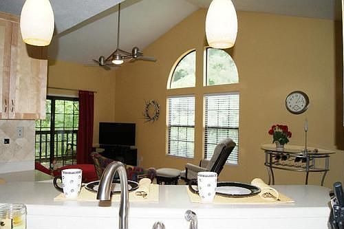 4th image of 1213-6 Redtail Hawk Dr Unit 6