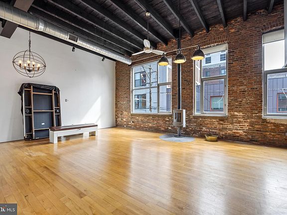 5th image of 1215 Wood St #21-4