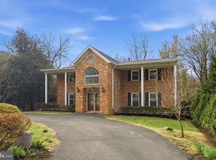 7327 Westerly Ln, Mc Lean, VA 22101