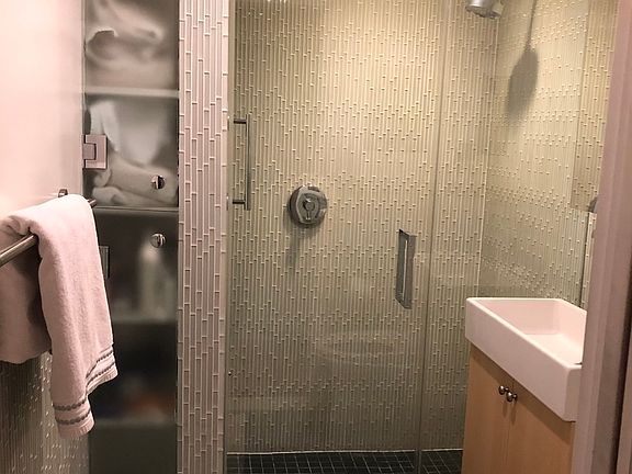3rd image of 132 Pacific St #1