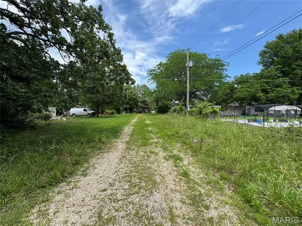 18375 Lanyard Ln, Waynesville, MO 65459