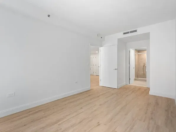 300 West 136th Street image 8 of 17