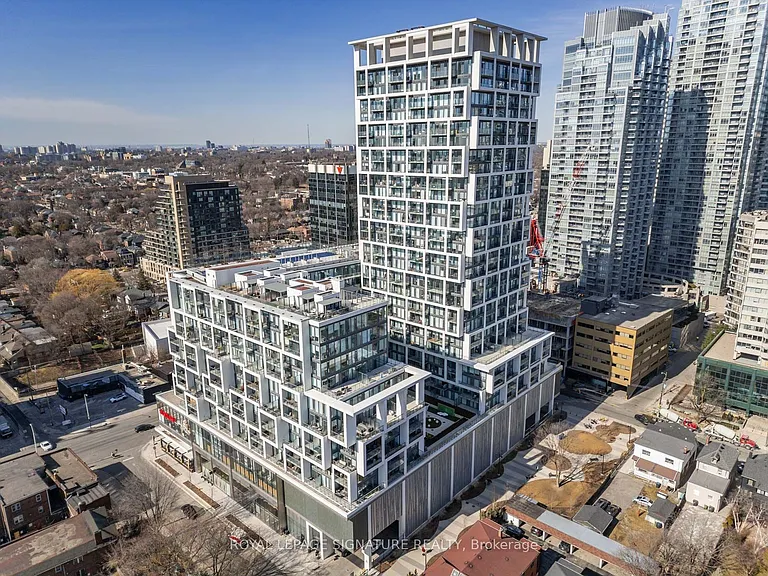 5 Soudan Ave #1010 — Photo 26