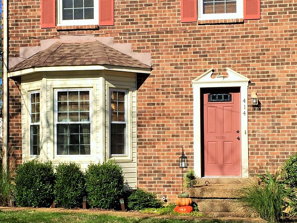 Welcome to 414 Woodsman Ct. 