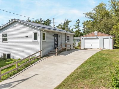 515 N Nash St, Hortonville, WI, 54944