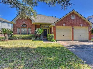 4211 W Meadows Dr, Sugar Land, TX 77479