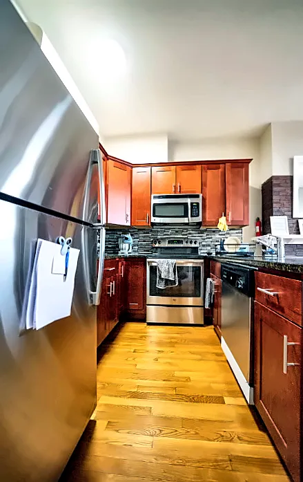 1 bed, 650 sqft, $3,500 — Photo 2