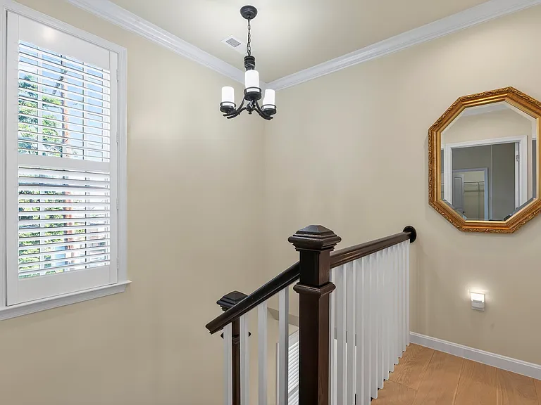 1303 Maple View Pl SE — Photo 31