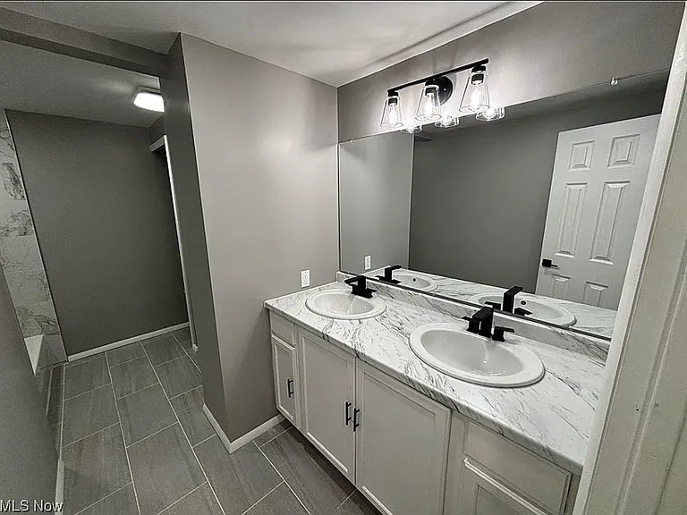 11824 Geraldine Ave — Photo 7