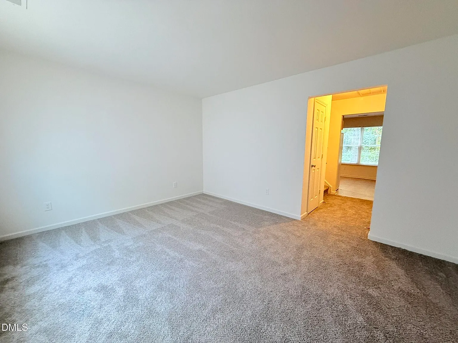 3 bed, 3.5 bath, 1280 sqft, $1,680 — Photo 4