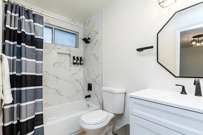 46 S Lotus Ave #B — Photo 6